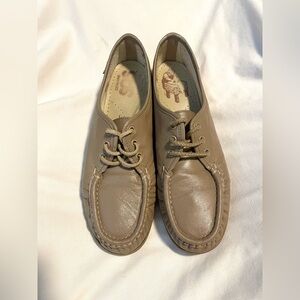 *EUC* SAS Bounce Lace~Up Shoes - Women’s Size 8.5 S - Mocha - Orthopedic/Leather